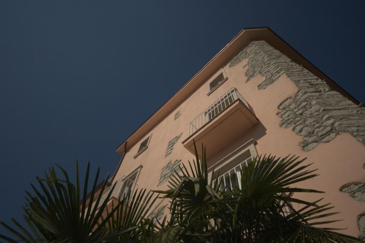 Kite & Lounge Hotel Club Da Baia Бренцоне сул Гарда Екстериор снимка